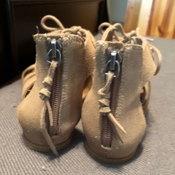 Crown Vintage Sandals - Picture 4 of 6